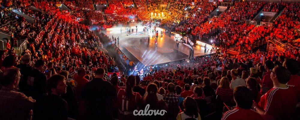 Volle Arena  — © calovo