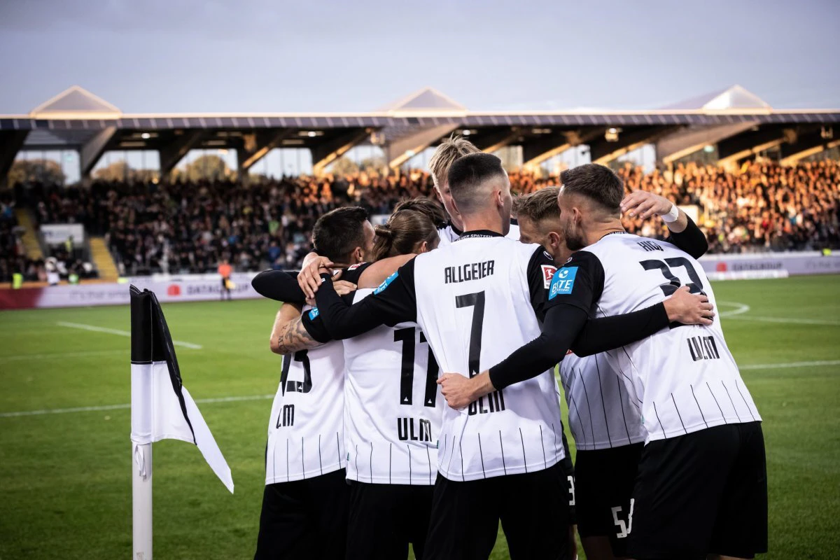 Der SSV Ulm 1846 Fußball gewinnt im Donaustadion gegen Braunschweig. — © SSV Ulm 1846 Fußball