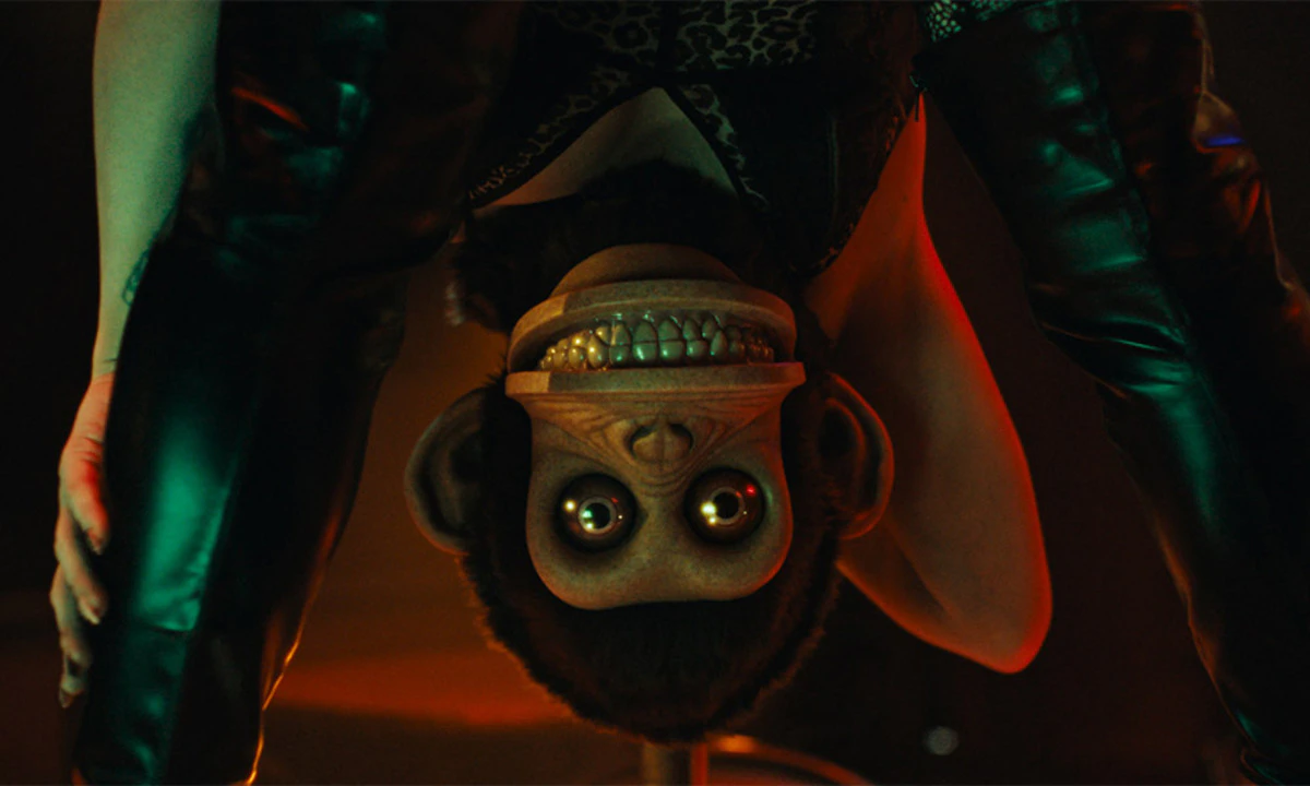 The Monkey Filmposter und Szene — © PLAION PICTURES