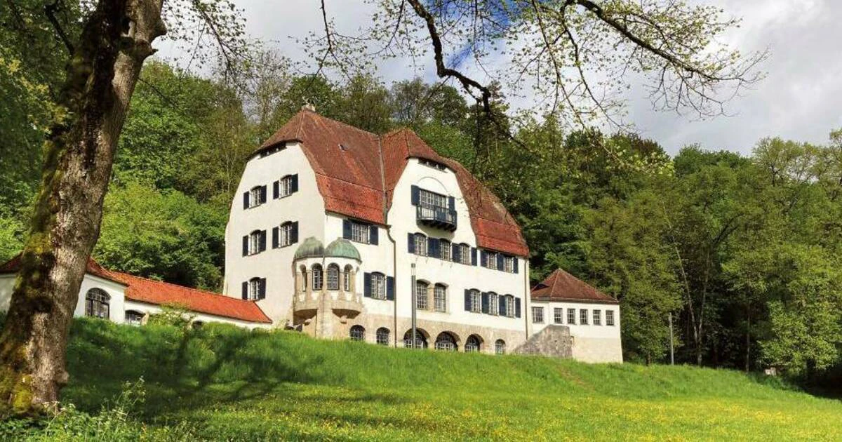 Lindenhofpark mit Villa Lindenhof in Blaustein-Herrlingen