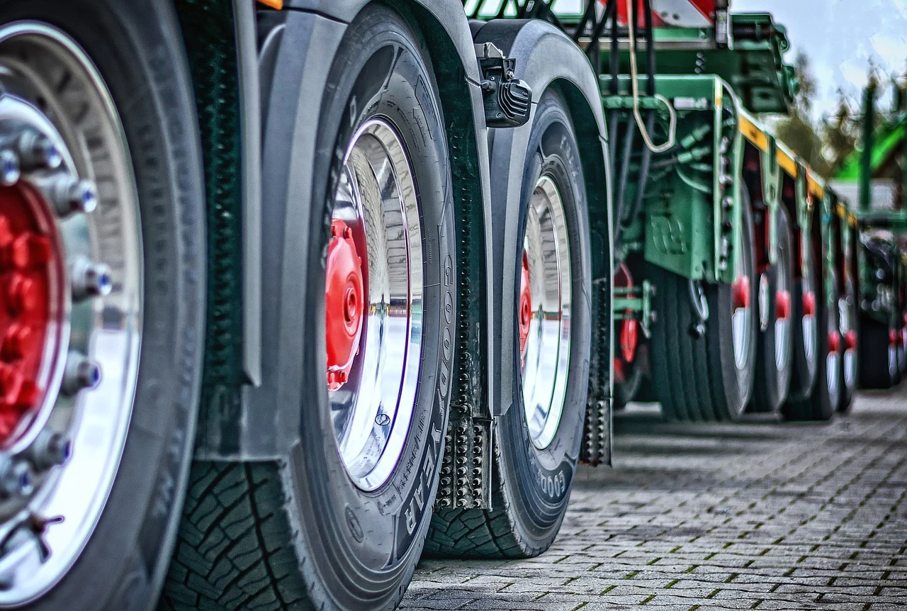 Lkw, Reifen — © Symbolbild