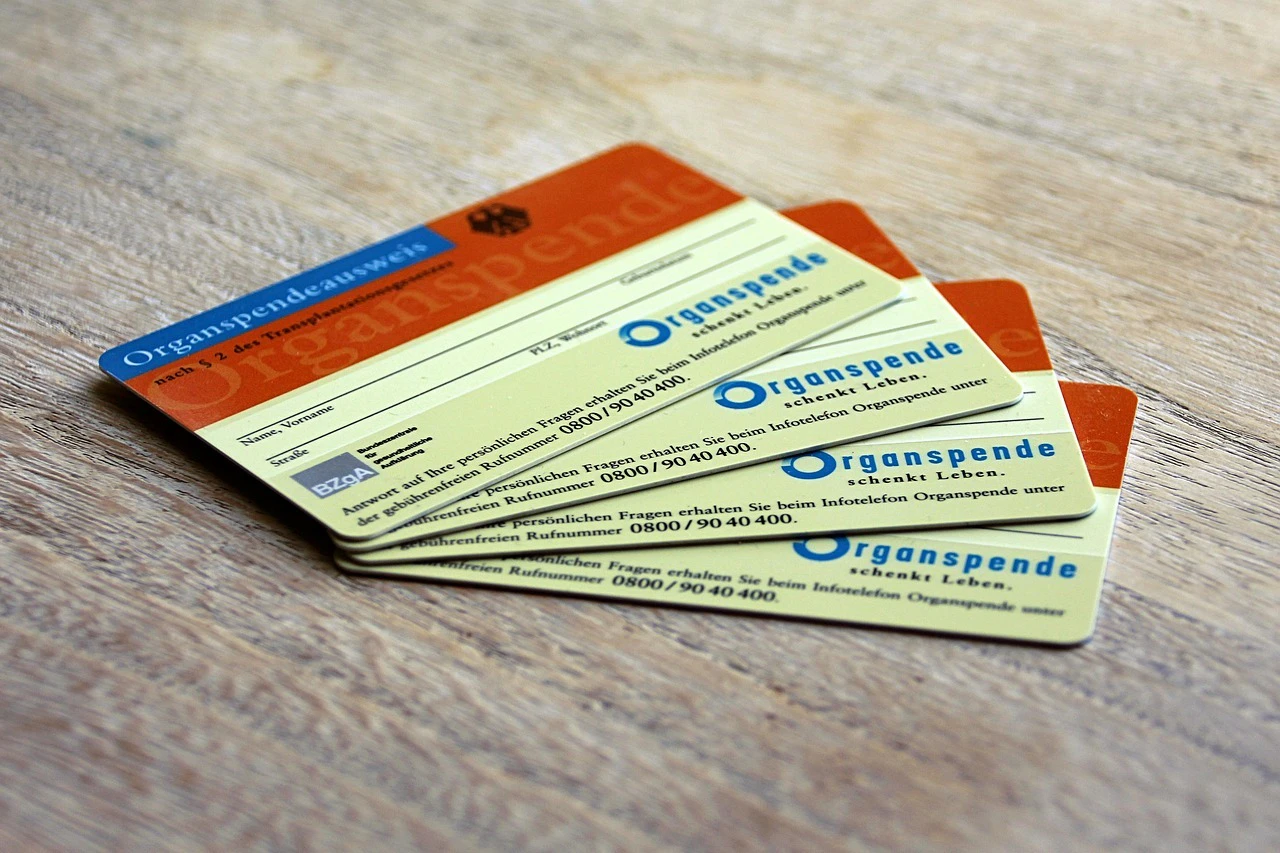 Organspende, Ausweis, Transplantation