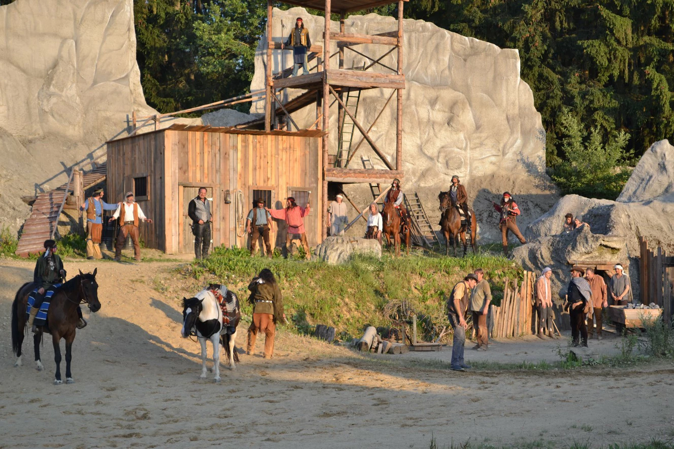 Die Freilichtbühne der Festspiele Burgrieden — © Festspiele Burgrieden