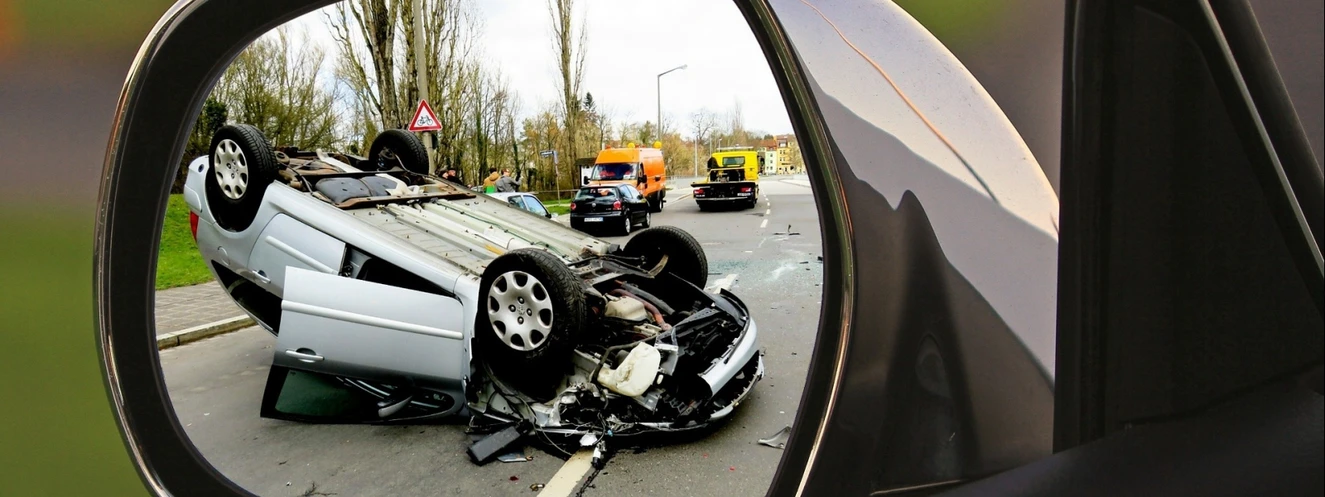Ein überschlagenes Auto