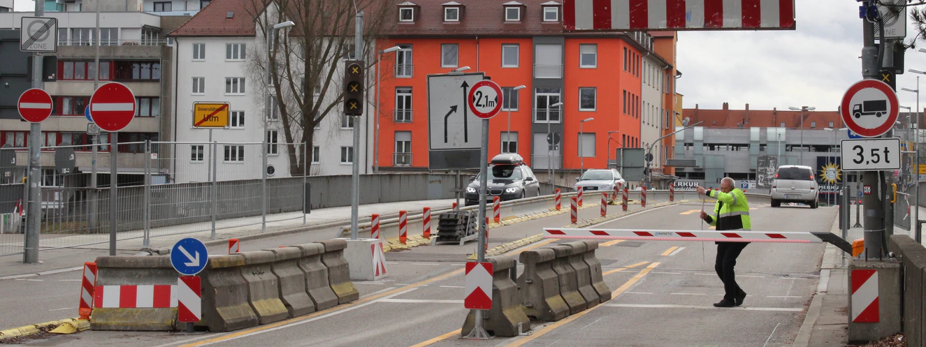 Die neue Schrankenanlage an der Gänstorbrücke