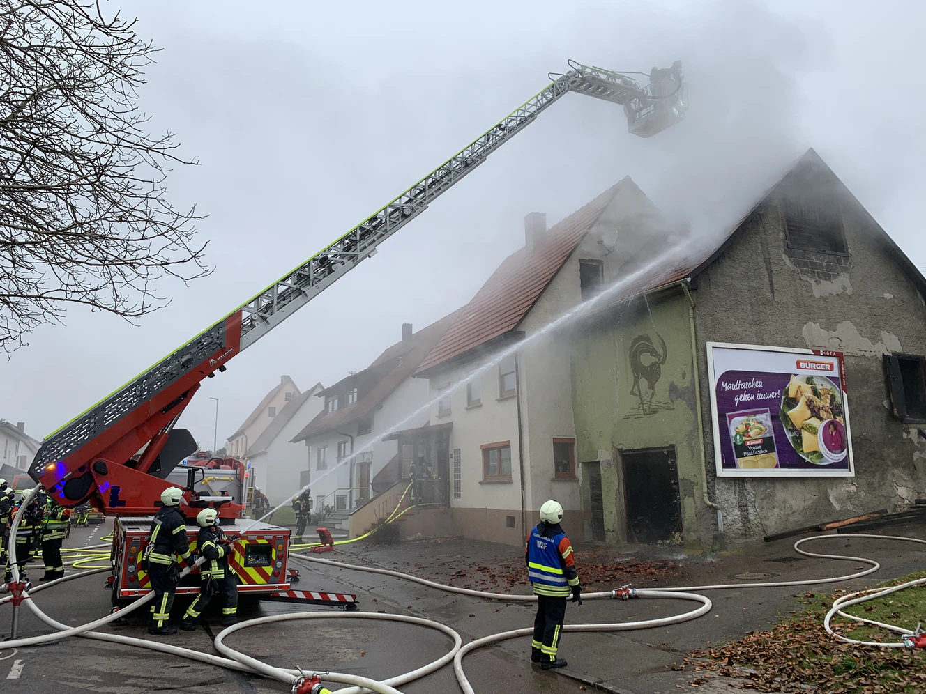 In Ulm-Allewind brennt ein Dachstuhl — © Thomas Heckmann