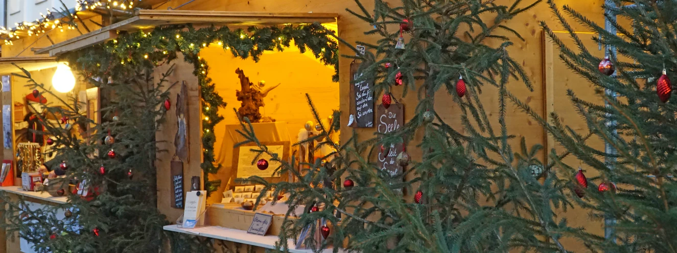 So sehen die Adventshütten in Günzburg aus — © Julia Ehrlich