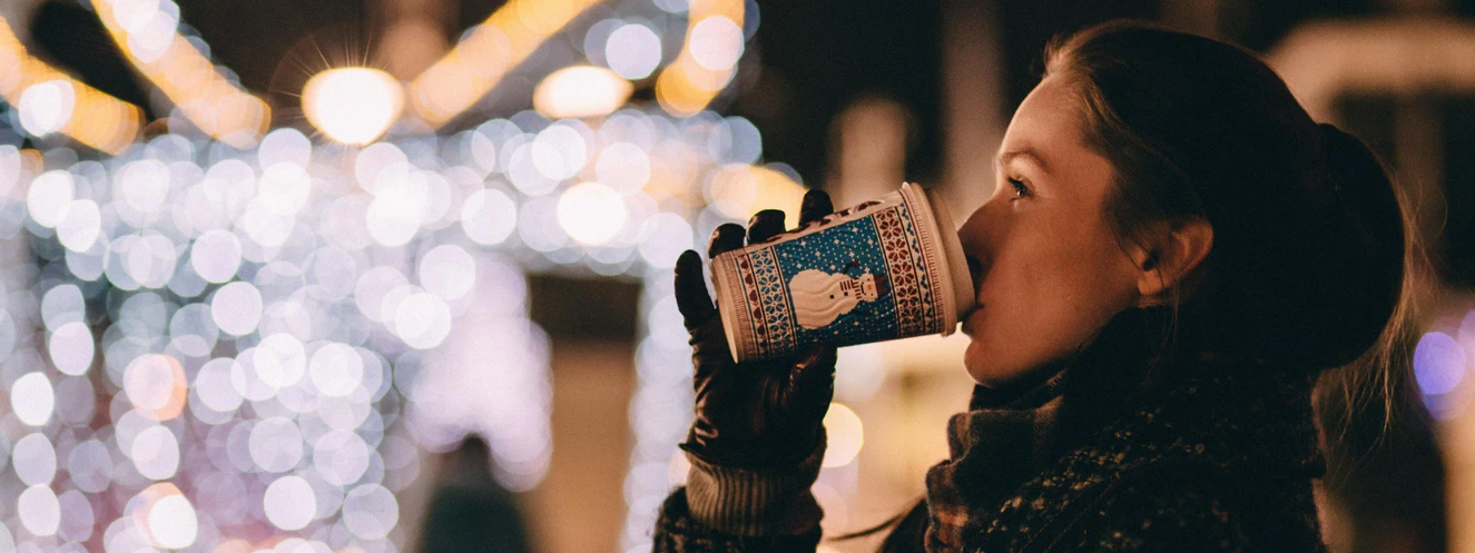 winter Getränk Frau