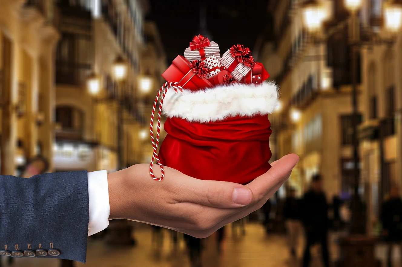 Eine Mütze voller Last Minute Weihnachtsgeschenken