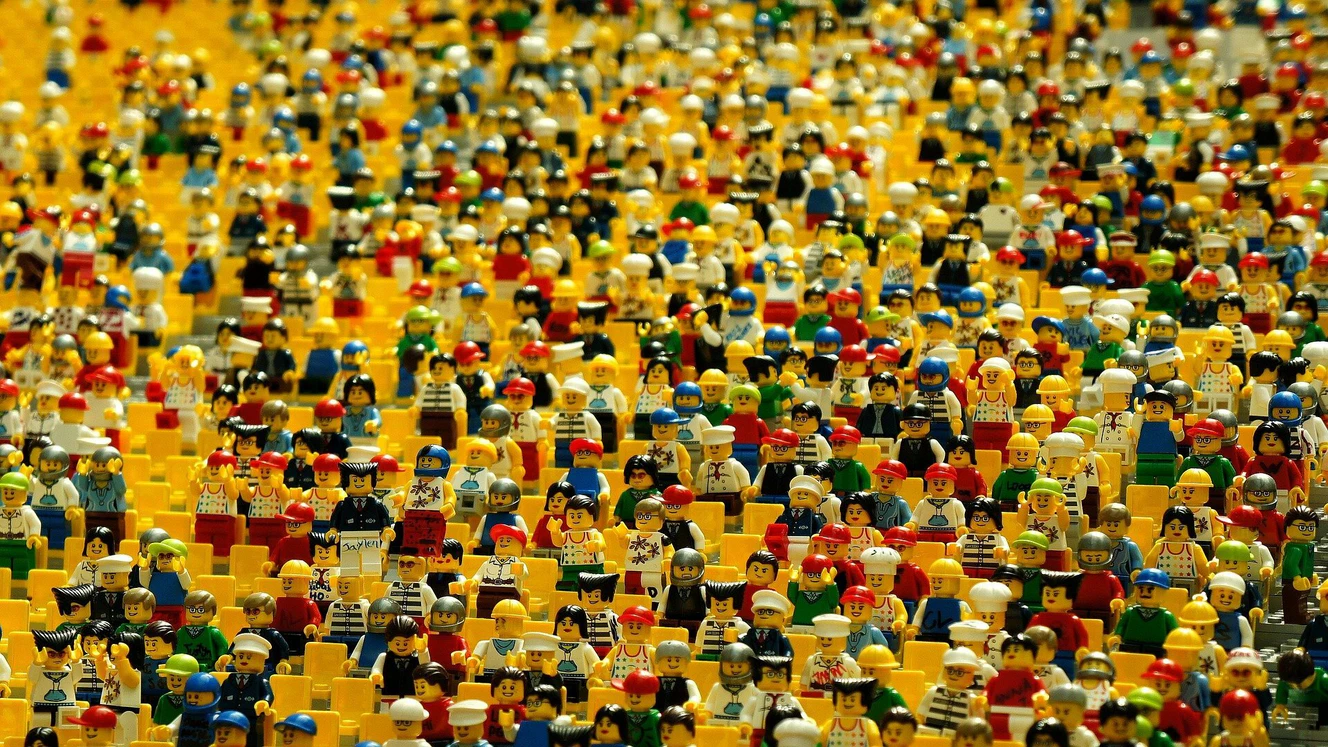 Eine Ansammlung von Legofiguren