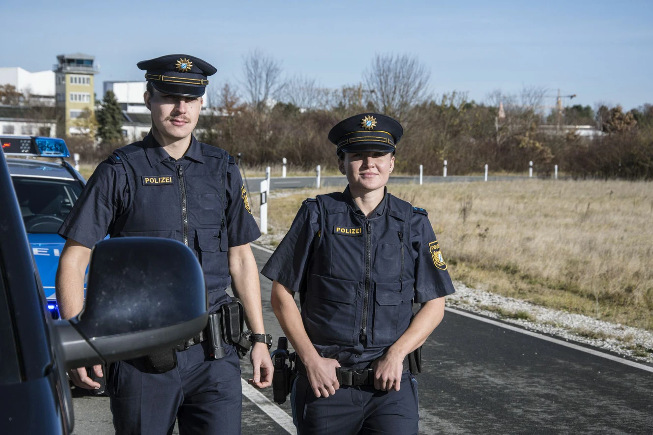 Polizisten im Einsatz — © Bayerische Polizei