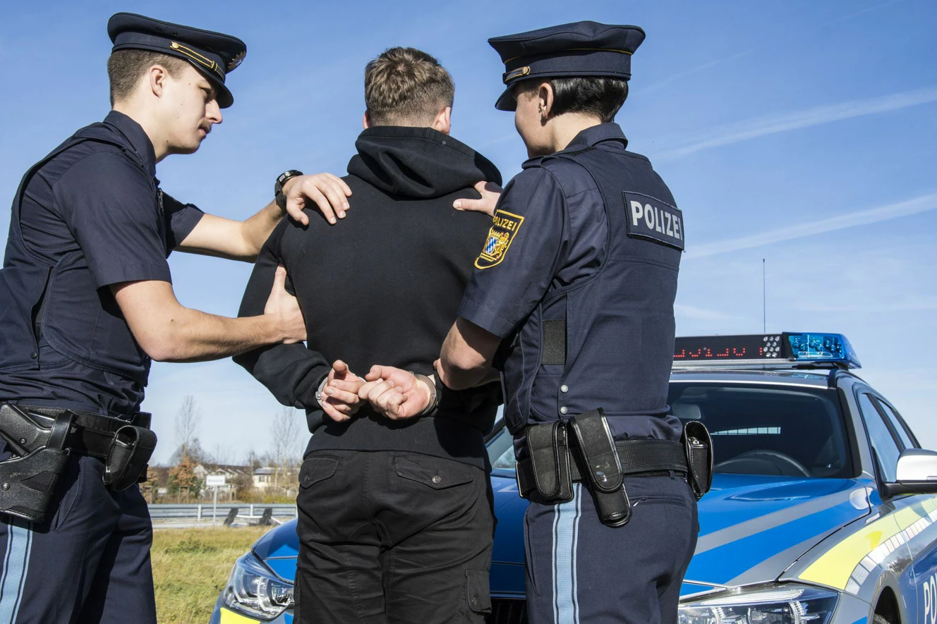 Polizisten im Einsatz — © Bayerische Polizei