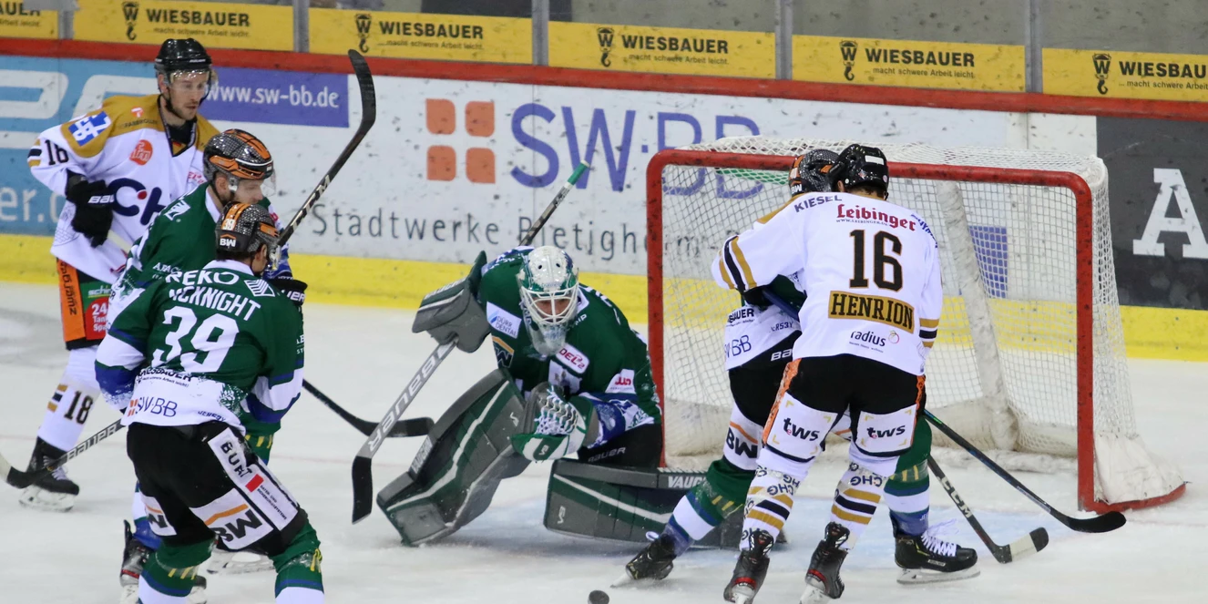 Spielszene Bietigheim-Ravensburg — © F. Enderle/Towerstars