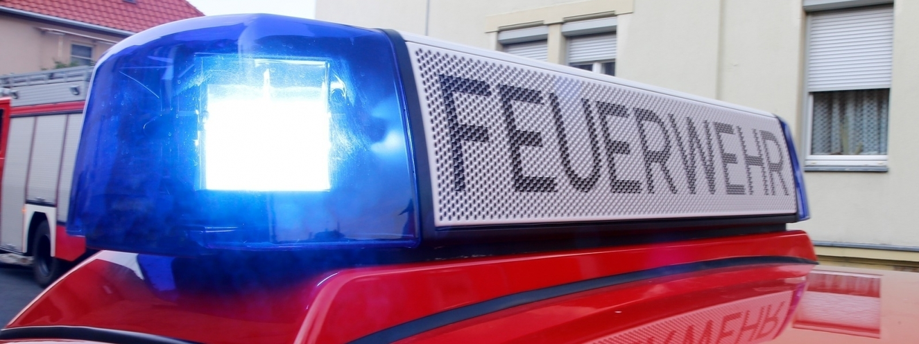 Das Blaulicht eines Feuerwehrwagens