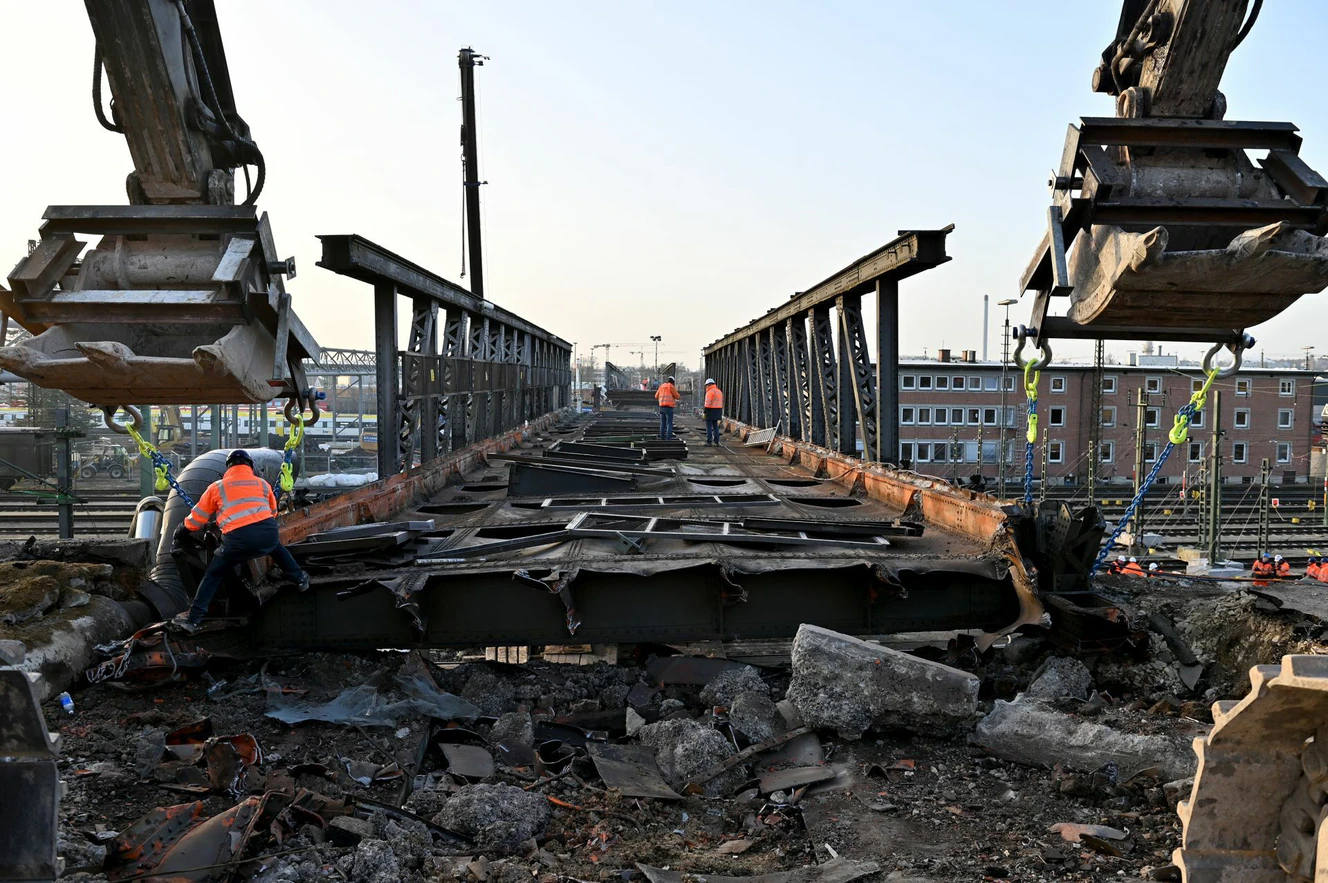 Abriss der Beringerbrücke — © Thomas Heckmann