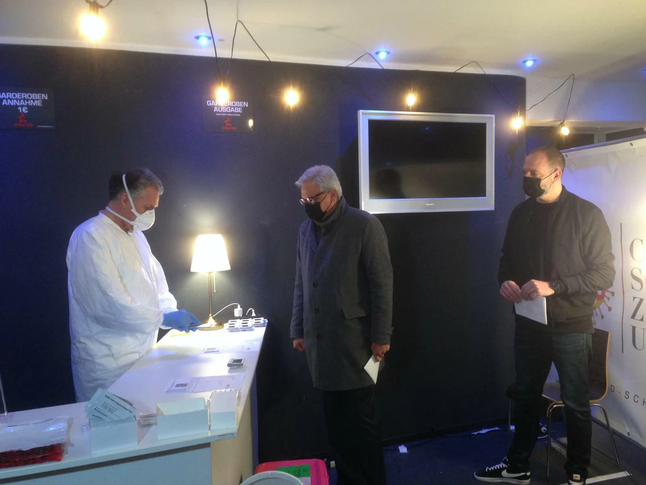 Auch Ulms Oberbürgermeister Gunther Czisch hat das Testzentrum im Theatro bereits besucht.