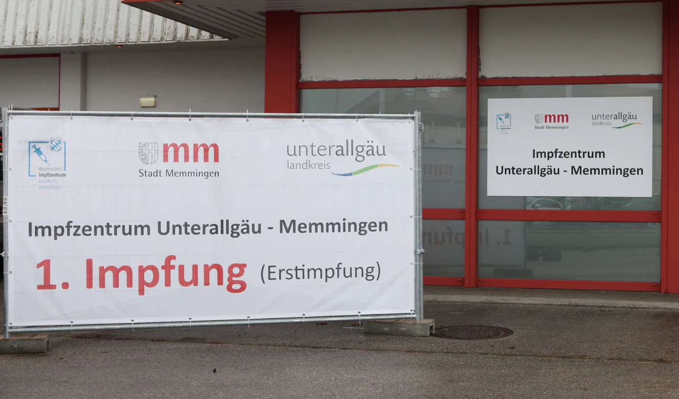 Wer sich in den Impfzentren in Memmingen oder Bad Wörishofen gegen Covid-19 impfen lassen möchte, kann ab Montag, 12. Juli, ohne vorherige Terminvereinbarung kommen.  — © Sylvia Rustler/Landratsamt Unterallgäu 