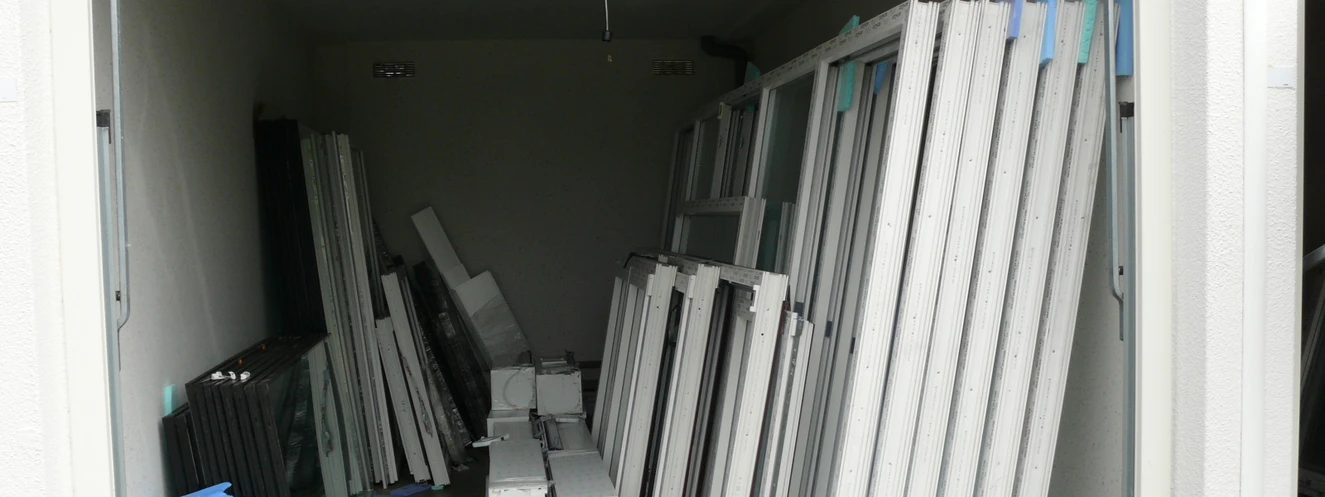 Einfuhr von Fenstern beim Zoll — © Hauptzollamt Ulm