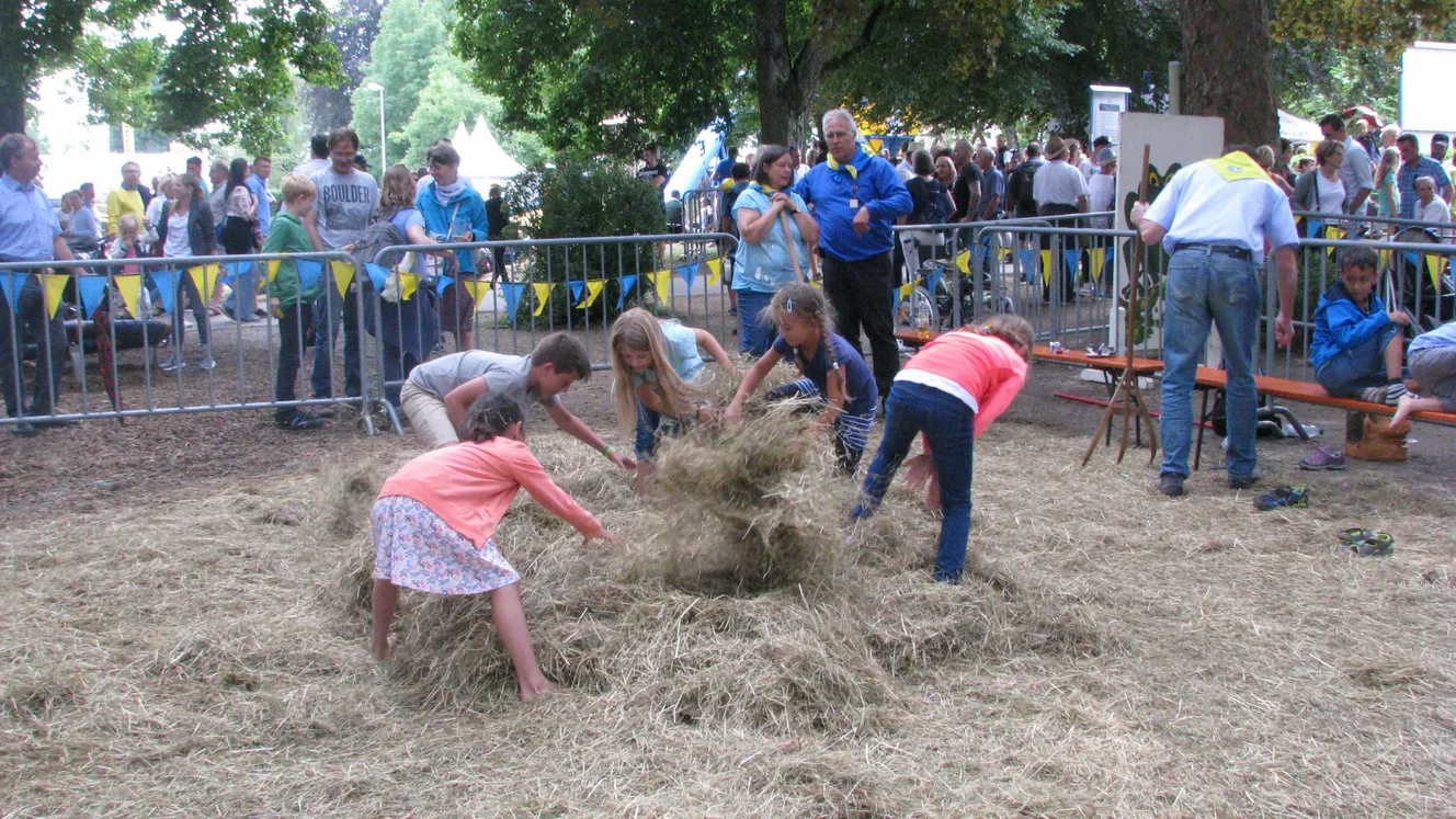 Spielende Kinder — © Stiftung Schützendirektion Biberach