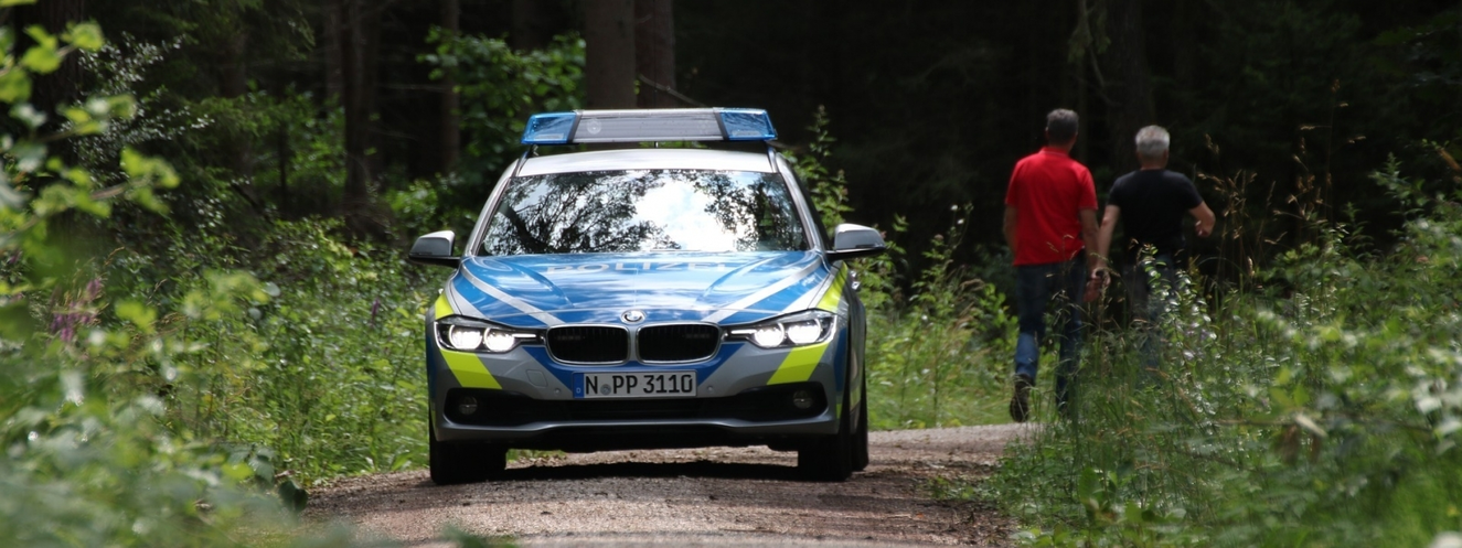 Polizeiwagen Blaulicht — © Symbolbild