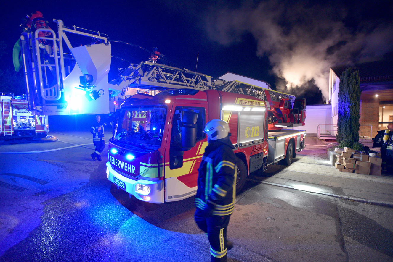 Ulm: Toter bei Wohnungsbrand über Kirche gefunden — © Thomas Heckmann