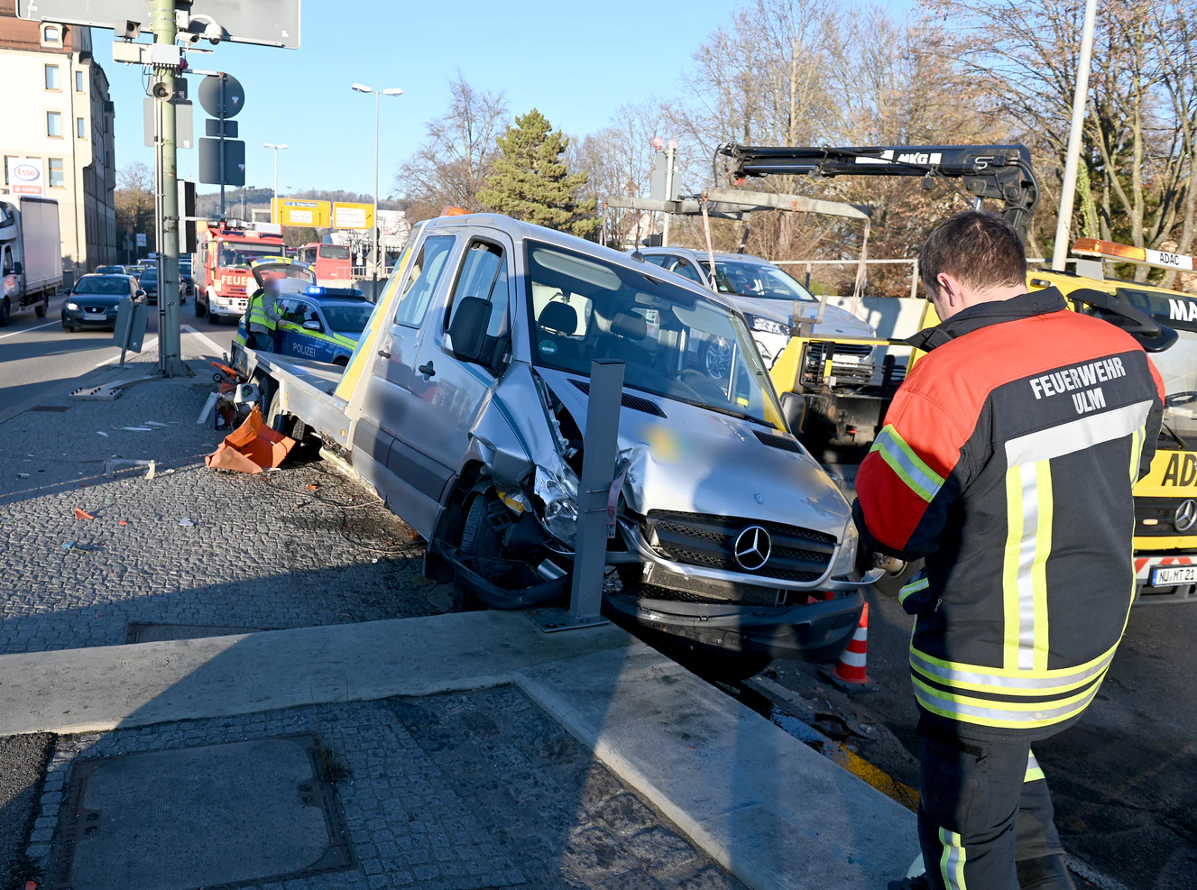 B10 Ulm: Verkehrschaos wegen Spurwechsel — © Thomas Heckmann