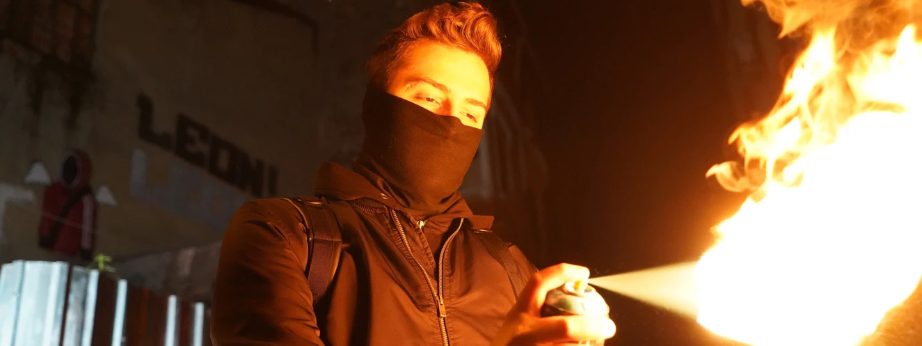 Spraydose Feuer