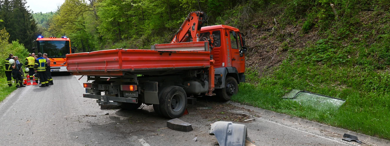 Rettungsdienst LKW Unfall — © Thomas Heckmann