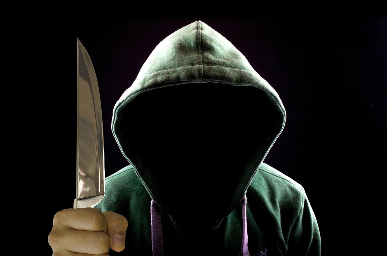 Unbekannter mit Maske — © Symbolbild