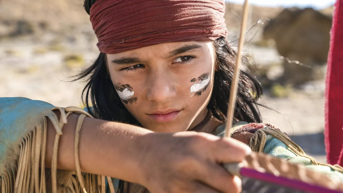 Der junge Häuptling Winnetou (Mika Ullritz). — © LEONINE