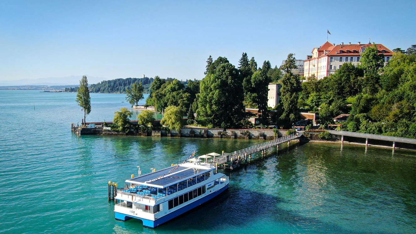 MS Insel Mainau, E-Fähre, Bodensee — © Bodensee-Schiffsbetriebe