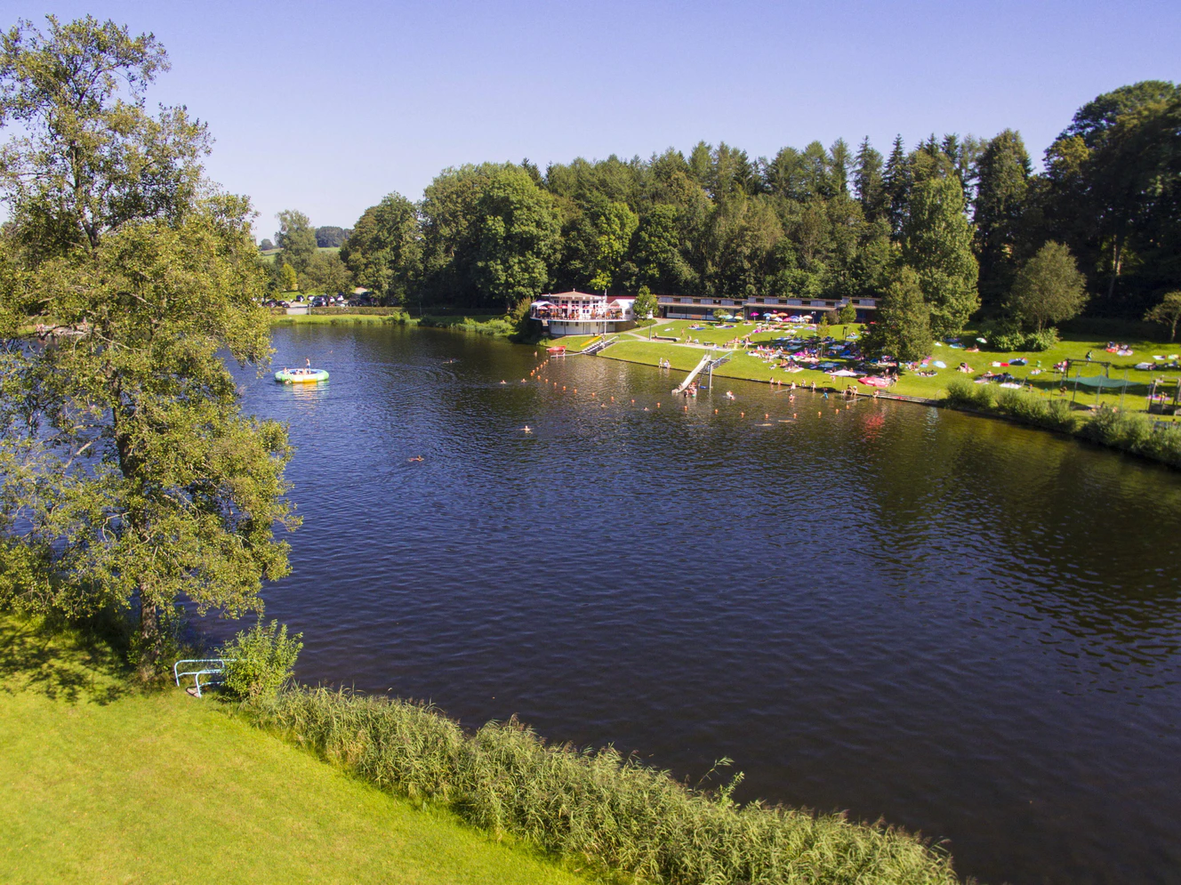 Freibad, Badesee, Ziegelweiher — © Stadt Ochsenhausen