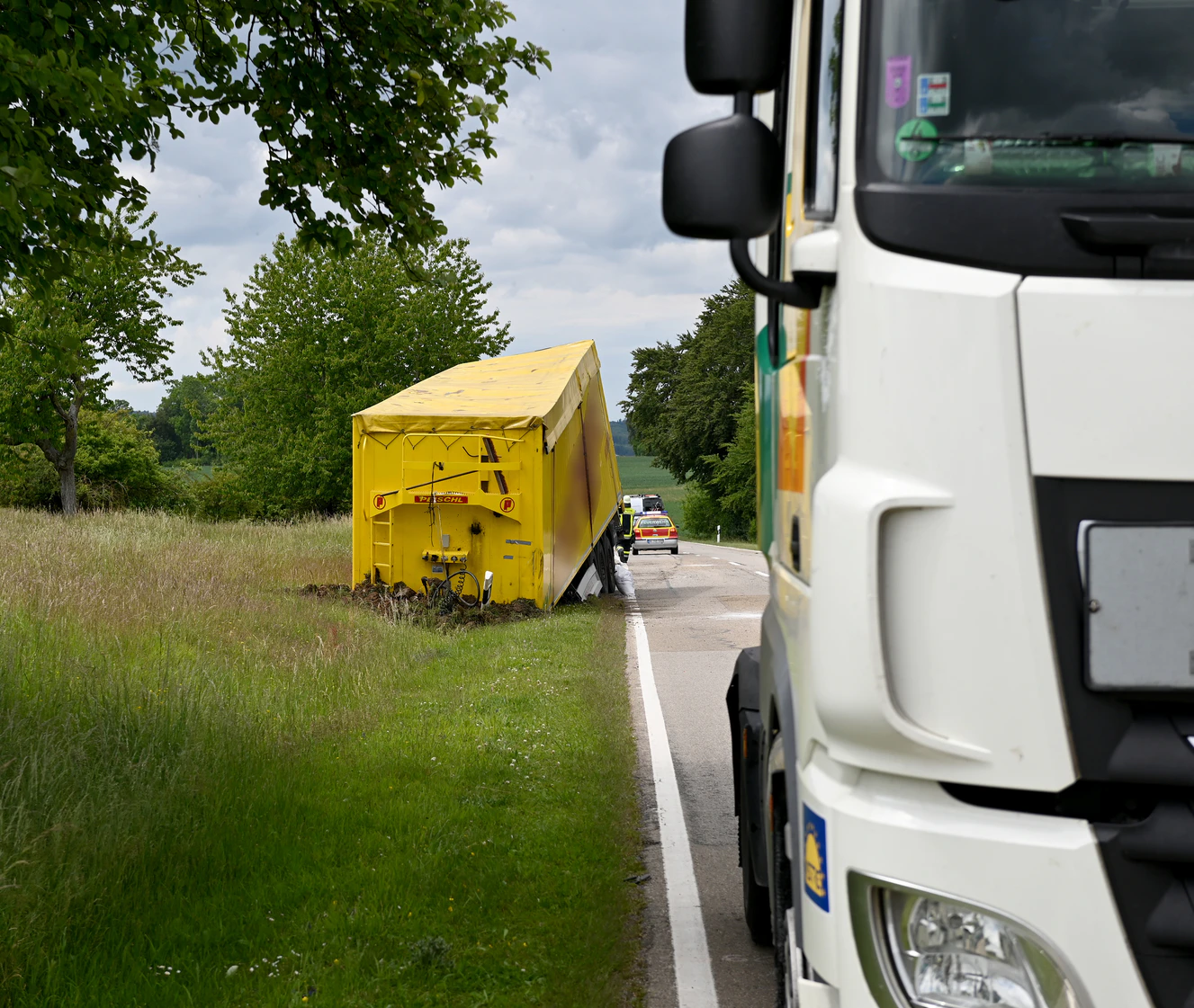 LKW verliert seinen Auflieger — © Thomas Heckmann