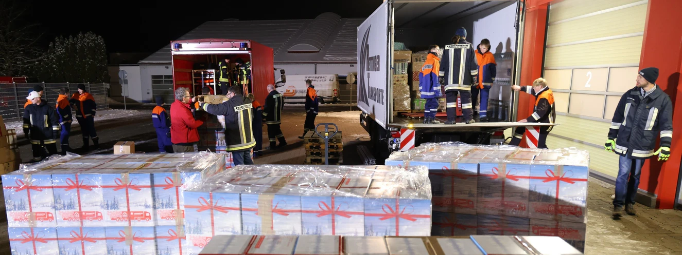 Packaktion der Johanniter in Ulm/Neu-Ulm — © Thomas Kempf