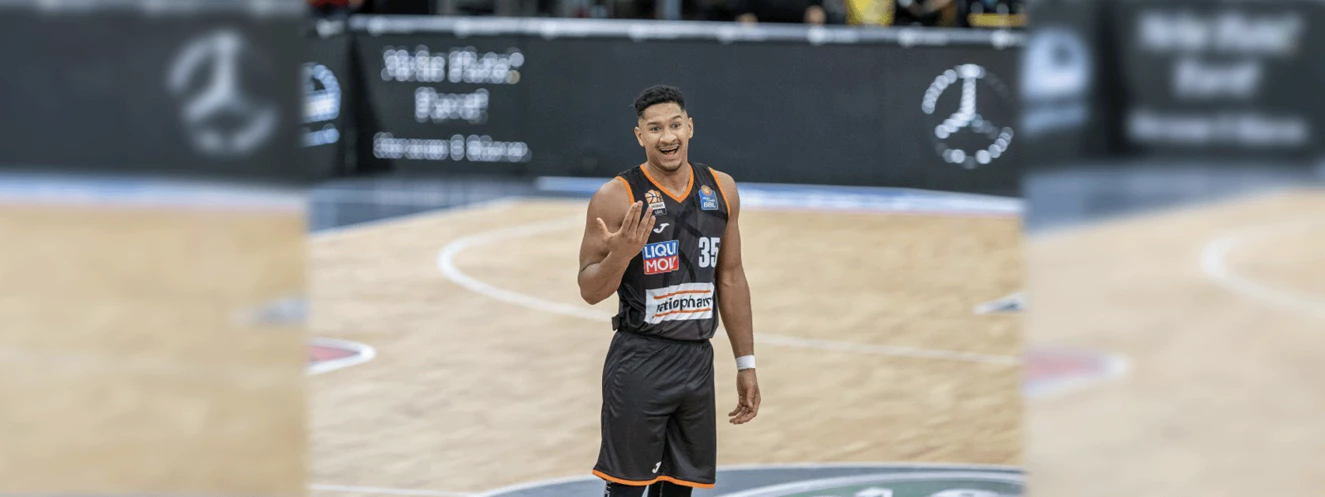 Karim Jallow in der ratiopharm arena — © Eibner