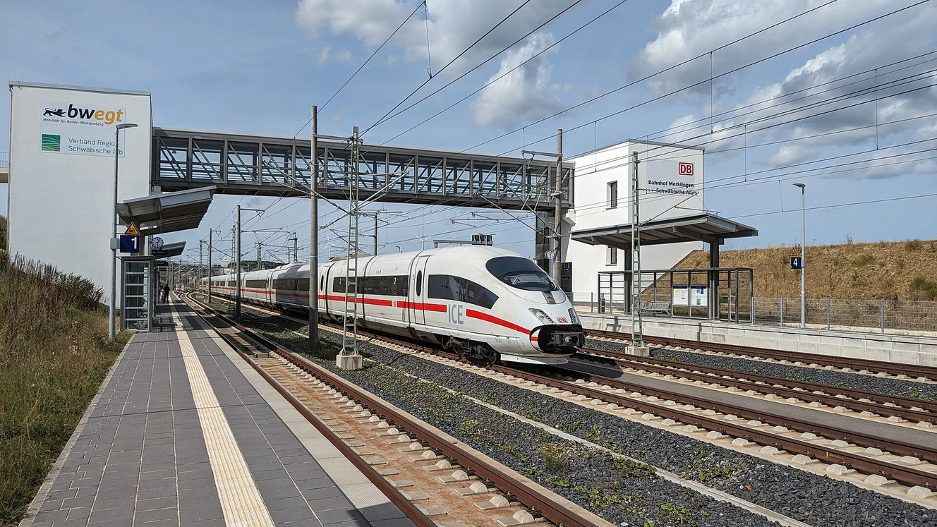 Bahnhof Merklingen — © Lobedan/CC BY-SA 4.0