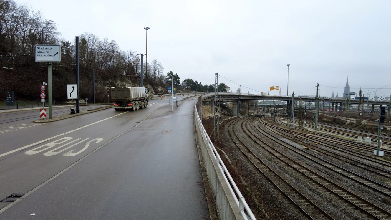 Die beschädigte Wallstraßenbrücke in Ulm