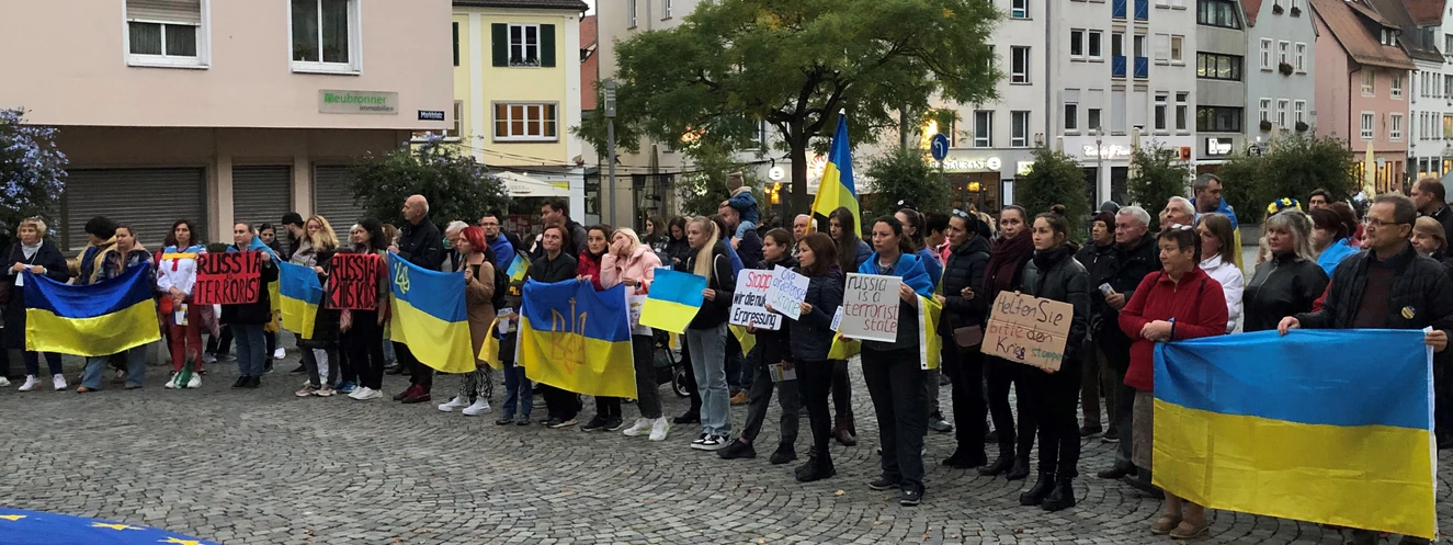 Ulm: Mahnwache für die Ukraine — © donaubüro