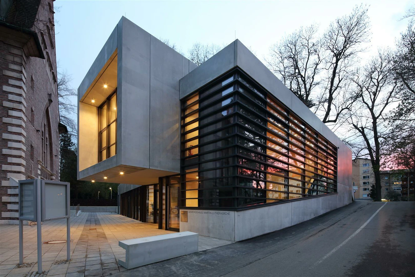 Gemeindehaus der Martin-Luther-Kirche Ulm — © Meister Architekten