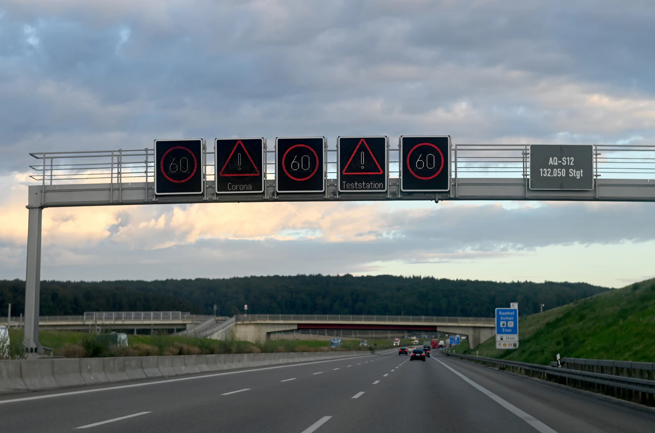 Die neue Corona-Teststation an der A8 — © Thomas Heckmann