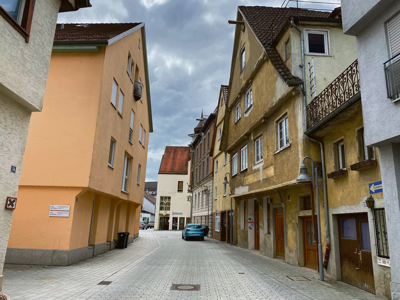 Schwerpunkte des Sanierungsgebiets „Alter Postplatz / Saumarkt“ sind unter anderem Ausbau und Umgestaltung von Straßen und Wegen. — © Stadt Biberach