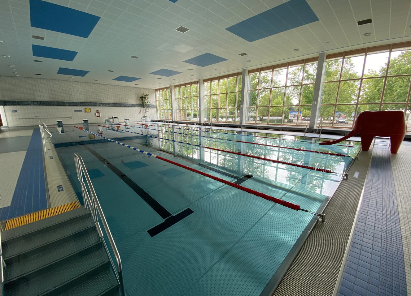 Hallenbad Neu-Ulm — © Stadt Neu-Ulm
