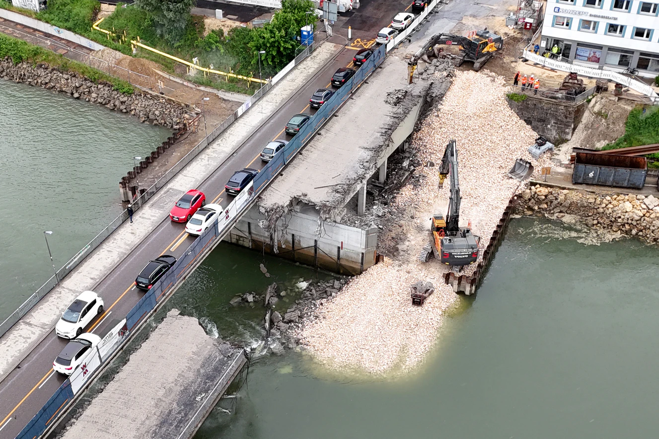 Ulm - Brückenabriss geht schneller als erwartet   — © Thomas Heckmann 