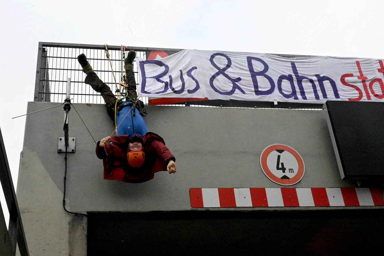Demo auf Ulmer B10 — © Thomas Heckmann