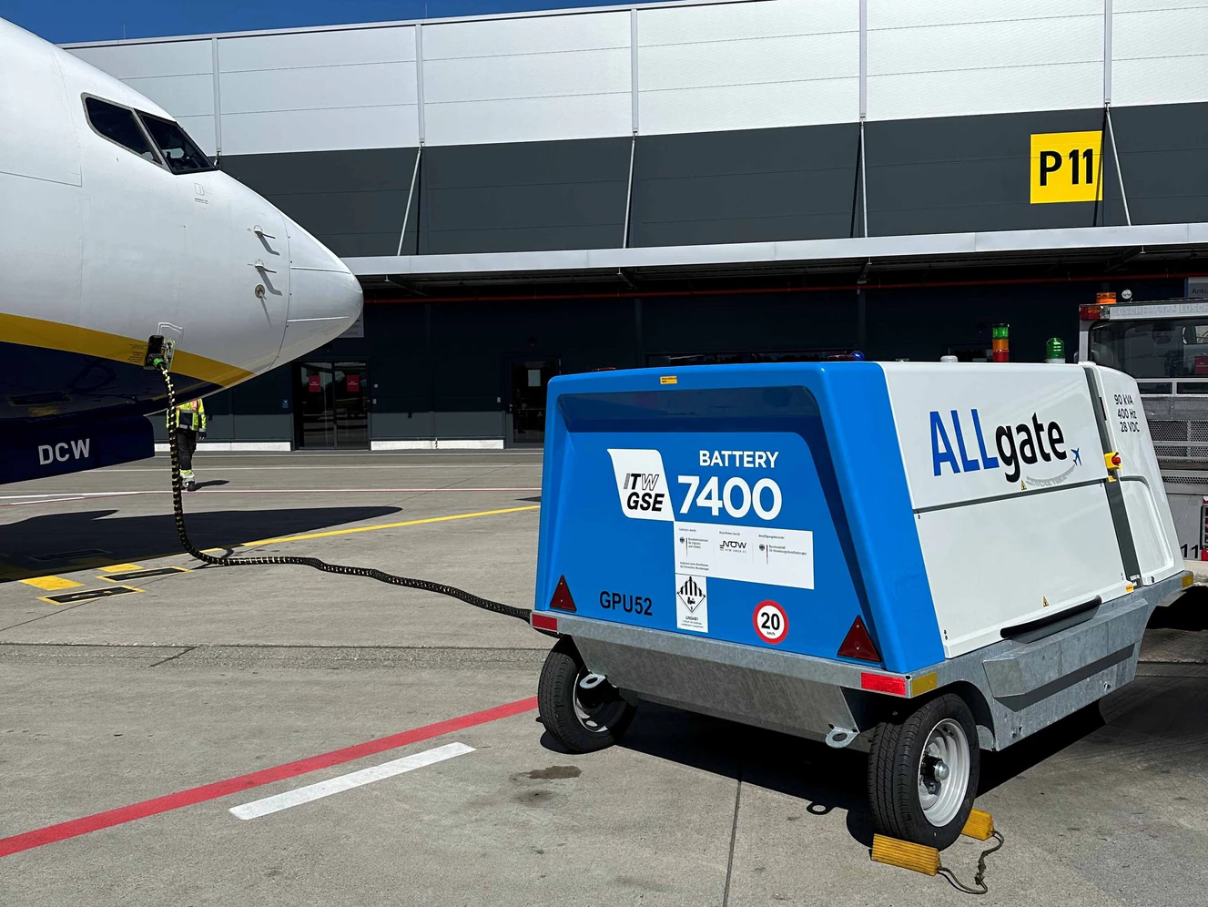 Bodenstromgeräte am Flughafen Memmingen — © Flughafen Memmingen