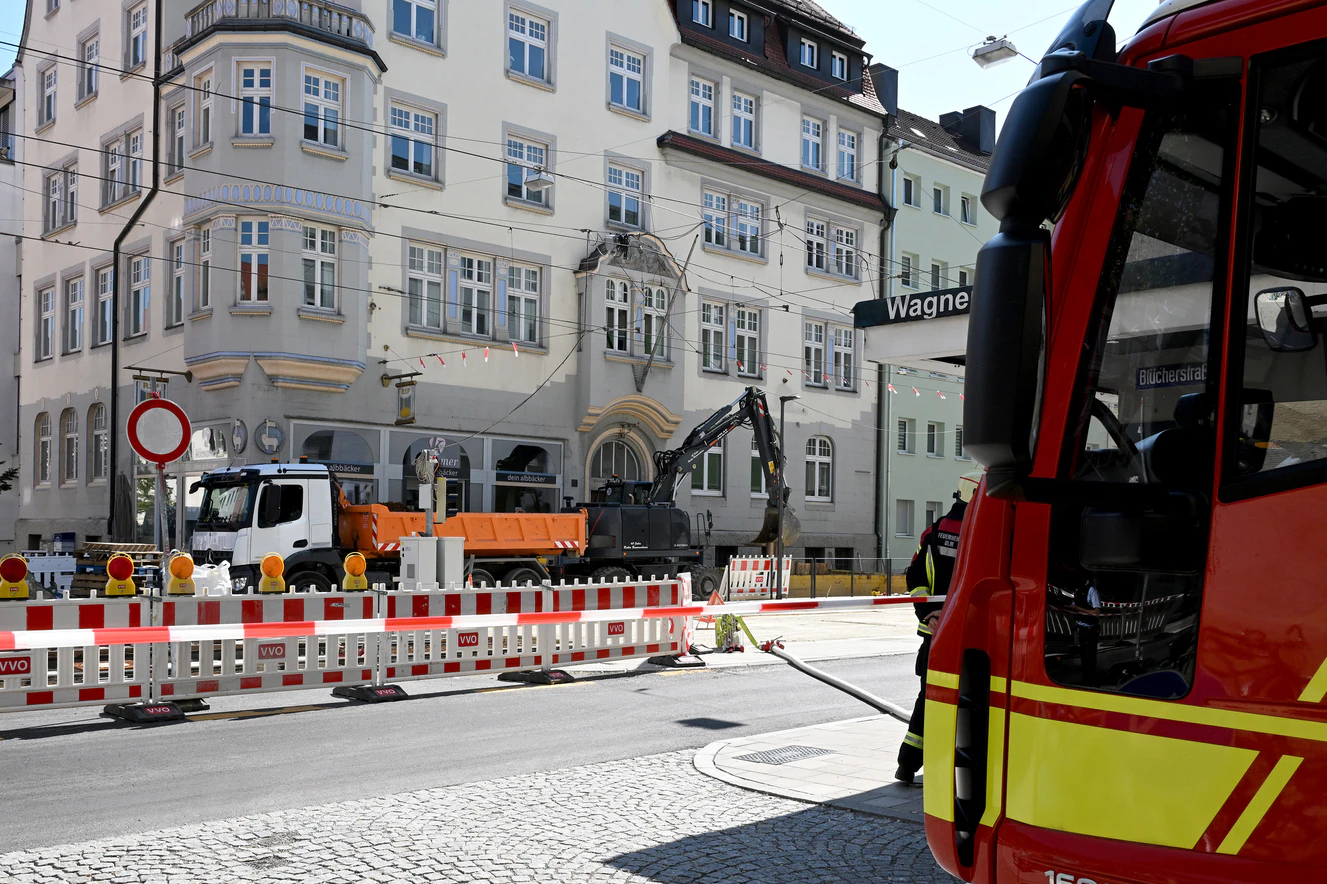 Ulm - Gasleitung angebaggert  — © Thomas Heckmann