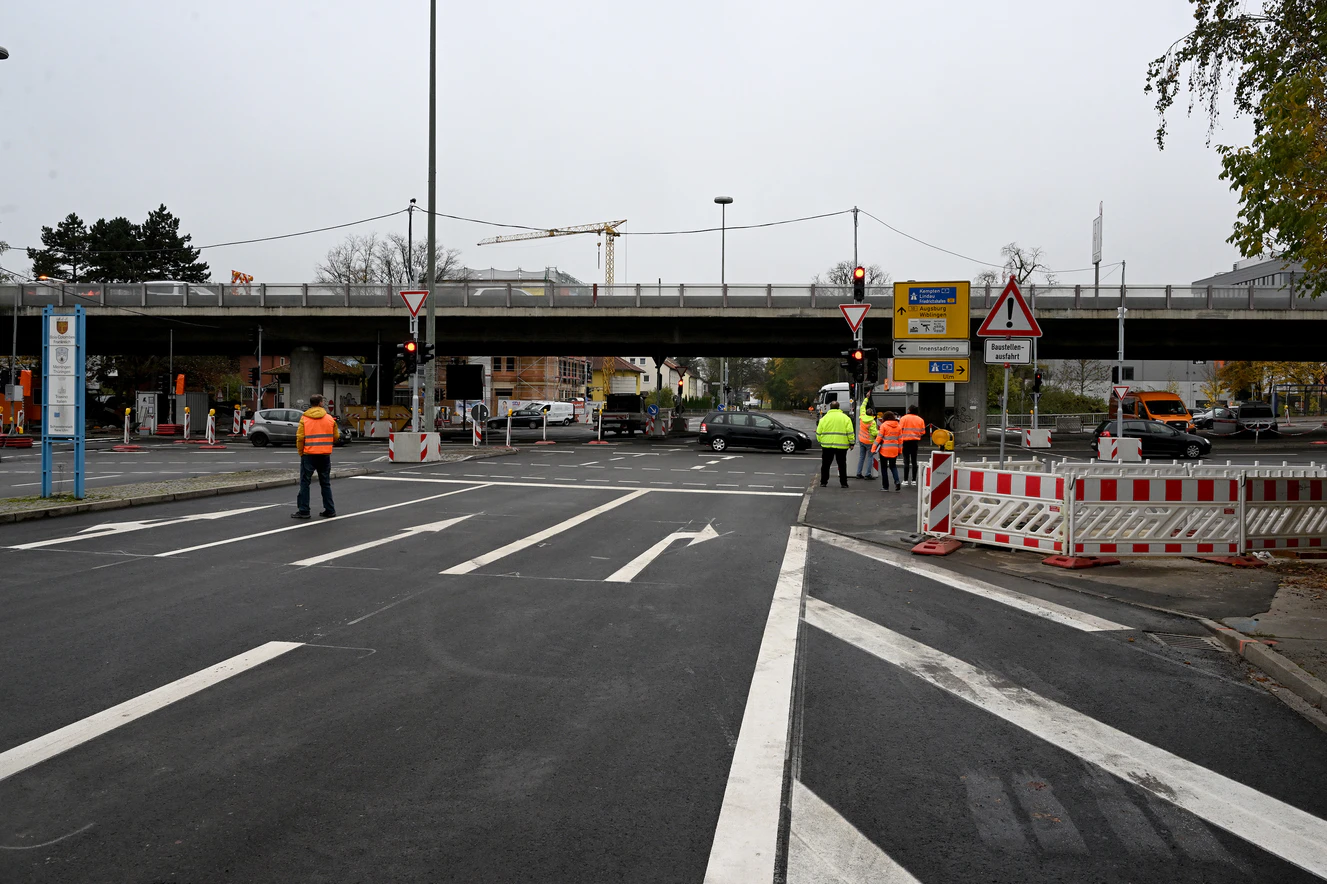 Die Bauarbeiten rund um die Adenauerbrücke sind fast fertig. — © Thomas Heckmann