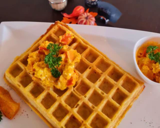 Kürbis-Waffeln zum nachmachen. — © Instagram: kaffeezeit_rieselfeld