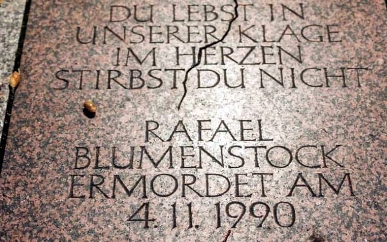 Gedenktafel für Rafael Blumenstock am Ulmer Münsterplatz — © Ralf Grimminger/ulm-news