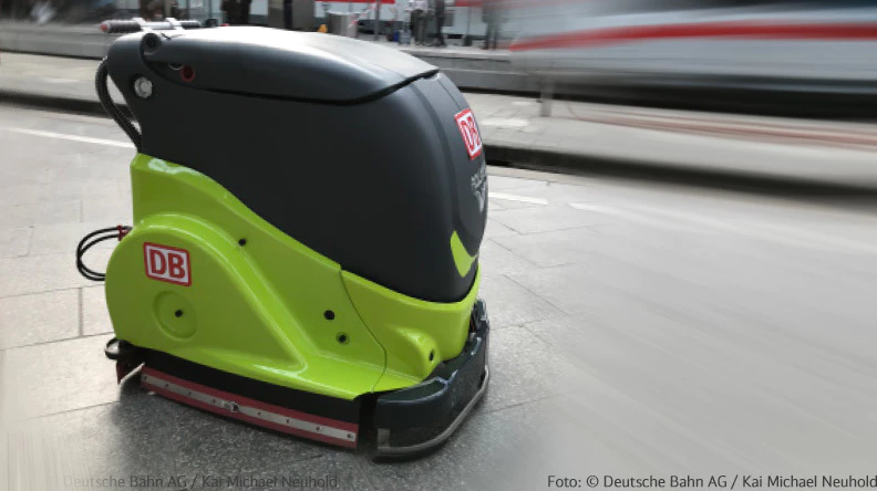Manni, der Putz-Roboter — © Deutsche Bahn AG/Kai Michael Neuhold